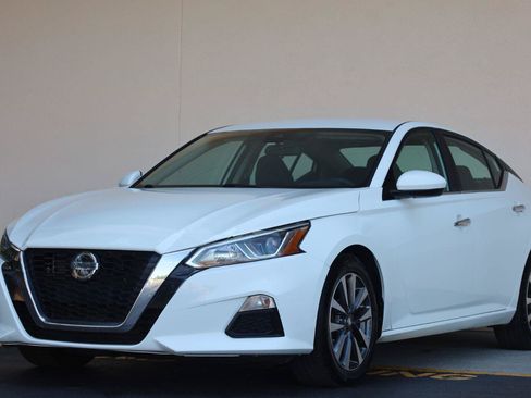 Used 2021 Nissan Altima 2.5 S FWD image 5