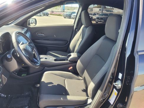 Used 2021 Honda HR-V Sport image 10