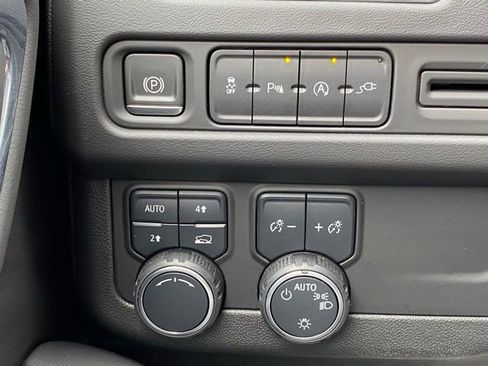 Used 2021 Chevrolet Tahoe LT AWD/4WD image 27