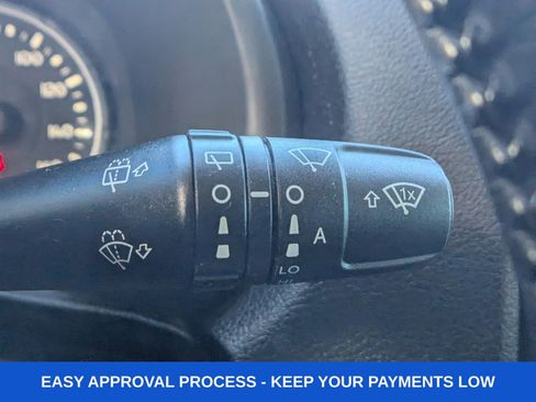 Used 2017 Jeep Renegade Latitude w/ Safety & Security Group image 35