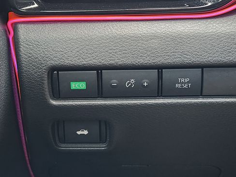 Used 2022 Nissan Sentra SV w/ All-Weather Package image 22