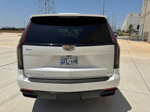 Used 2021 Cadillac Escalade Sport Platinum AWD/4WD image 6