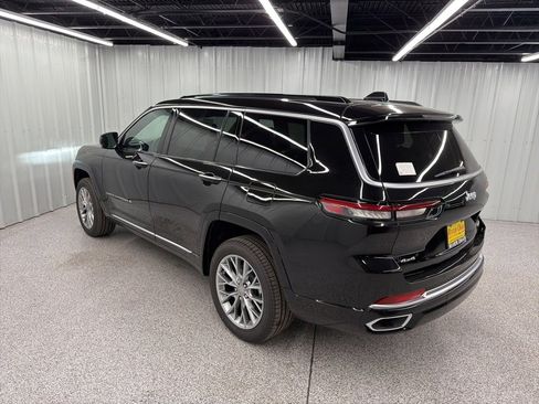 New 2025 Jeep Grand Cherokee L Summit image 4