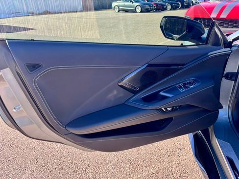 Used 2024 Chevrolet Corvette Z06 w/ Z07 Performance Package image 9