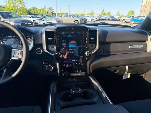 New 2026 RAM 1500 Big Horn AWD/4WD image 18