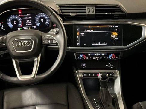 Used 2023 Audi Q5 Premium w/ Convenience Package AWD/4WD image 17