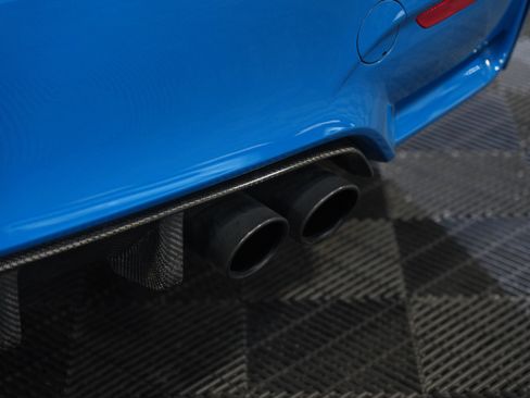Used 2020 BMW M4 Coupe w/ Competition Package RWD image 18