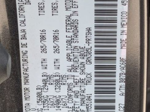 Used 2023 Toyota Tacoma TRD Off-Road w/ TRD Premium Off Road Package image 24