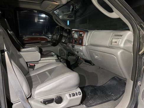 Used 2005 Ford F350 Lariat image 14