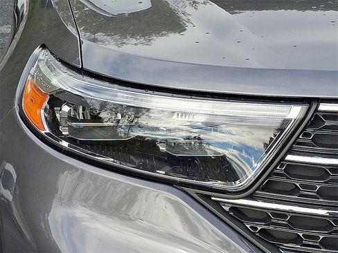 Used 2022 Ford Explorer XLT w/ Class IV Trailer Tow Package image 13