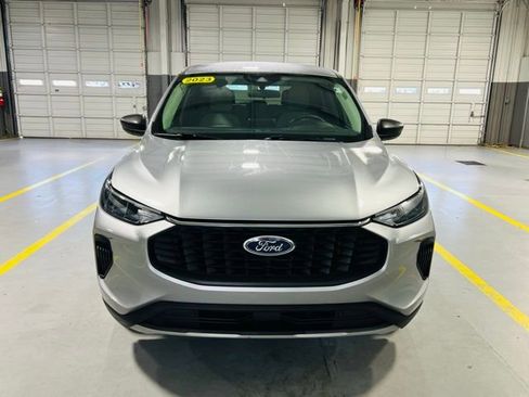 Used 2023 Ford Escape Active image 12