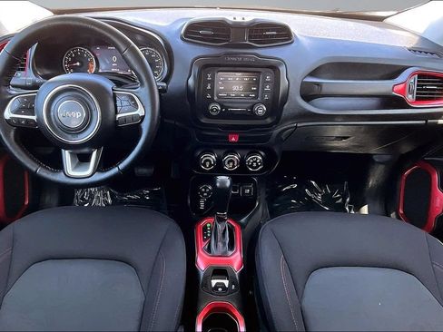 Certified 2016 Jeep Renegade Trailhawk AWD/4WD image 9