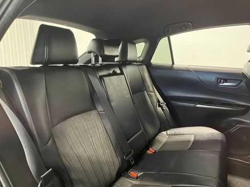 Used 2021 Toyota Venza XLE w/ Carpet Mat Package (TMS) AWD/4WD image 13