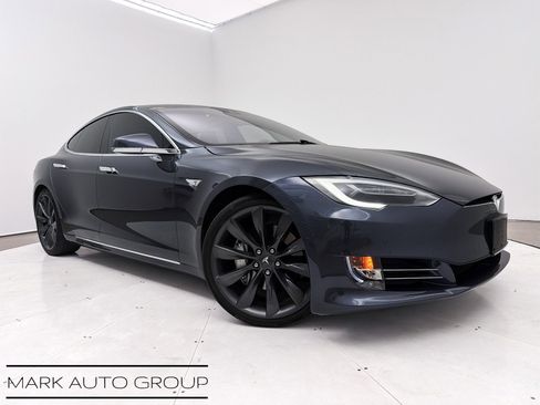 Used 2016 Tesla Model S 90D image 1