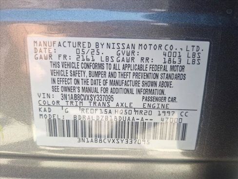 Used 2025 Nissan Sentra SV w/ All-Weather Package FWD image 18