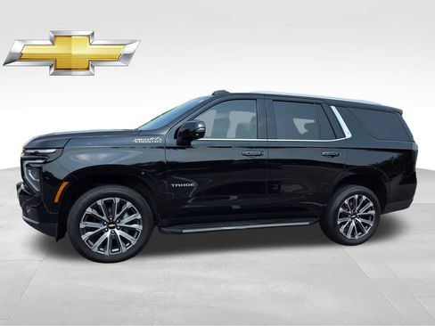 Used 2026 Chevrolet Tahoe High Country AWD/4WD image 3