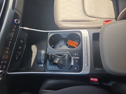 Certified 2026 Kia Carnival FWD image 27