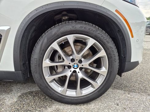Used 2026 BMW X5 xDrive40i w/ Climate Comfort Package AWD/4WD image 24