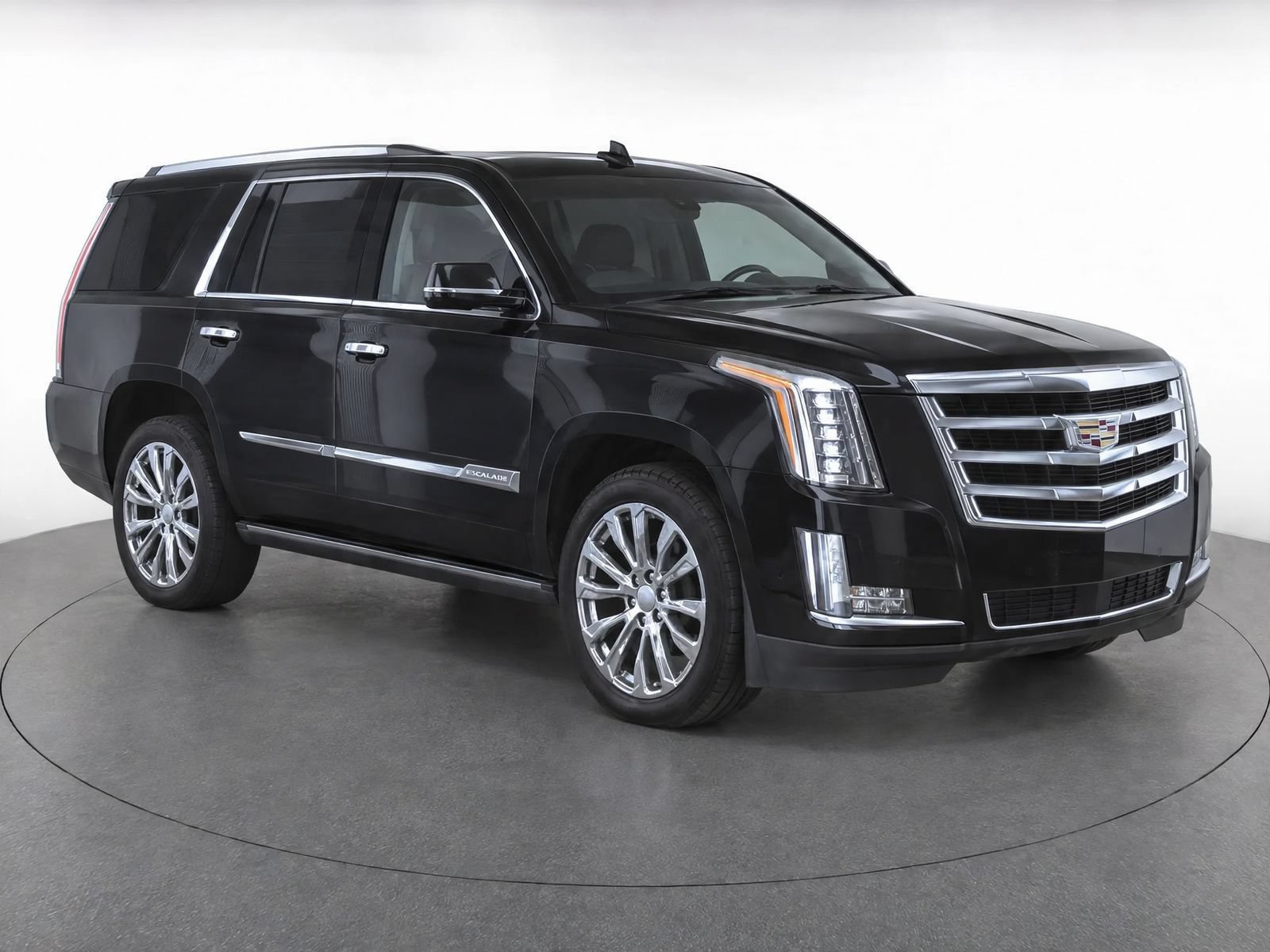 Used 2015 Cadillac Escalade Premium RWD image 1