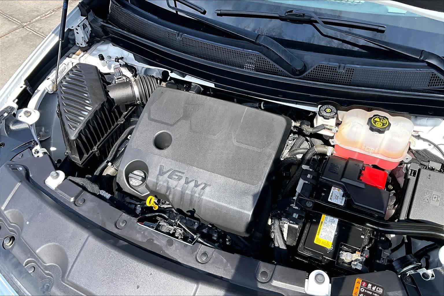 Used 2023 Chevrolet Traverse LT FWD image 62