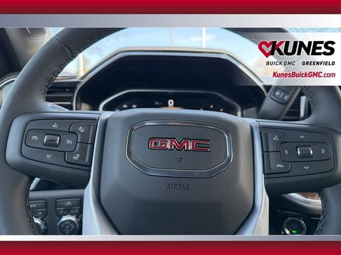 New 2026 GMC Sierra 1500 Elevation image 29