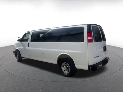 Used 2025 Chevrolet Express 3500 LT w/ LT Preferred Equipment Group image 9