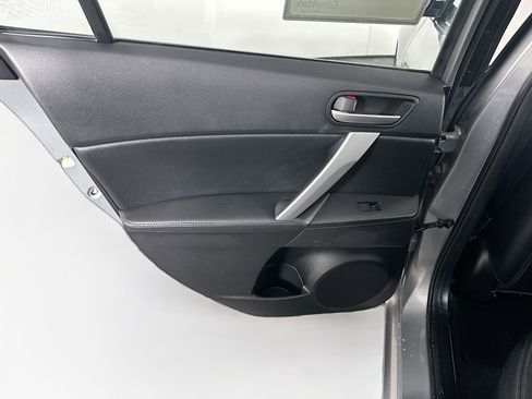 Used 2012 MAZDA MAZDA3 i Grand Touring w/ Tech Pkg FWD image 25
