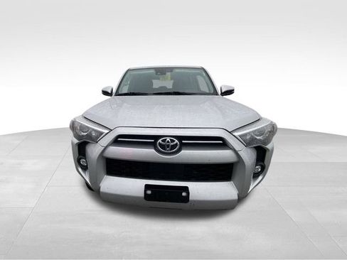 Used 2022 Toyota 4Runner SR5 Premium w/ Moonroof Package image 16