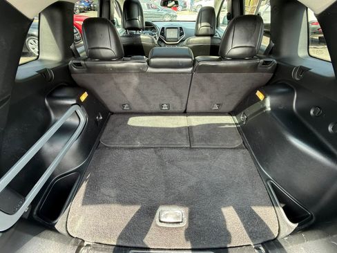 Used 2015 Jeep Cherokee Limited AWD/4WD image 11