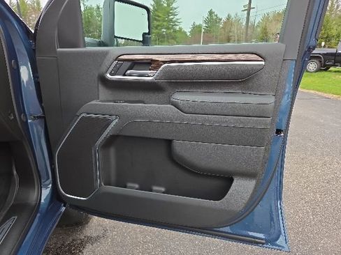 New 2026 Chevrolet Silverado 2500 LT w/ All Star Edition AWD/4WD image 44