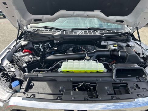 Used 2025 Ford F150 Lariat w/ Equipment Group 502A High AWD/4WD image 29