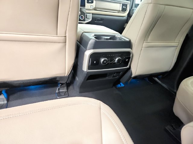 Used 2024 Ford Expedition Limited RWD image 22