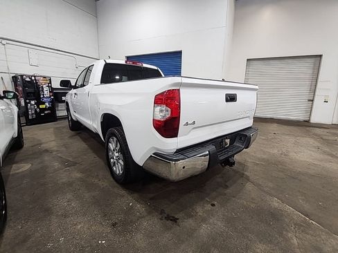 Used 2015 Toyota Tundra Limited w/ Limited Premium Package AWD/4WD image 5