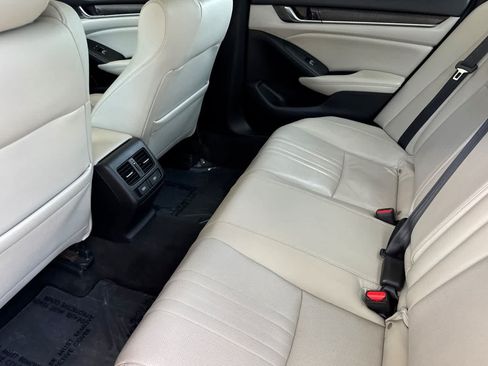 Used 2022 Honda Accord EX-L image 4