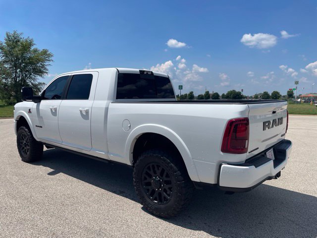 Used 2026 RAM 3500 Limited AWD/4WD image 4