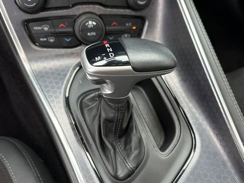 Used 2017 Dodge Challenger GT w/ Technology Group image 33