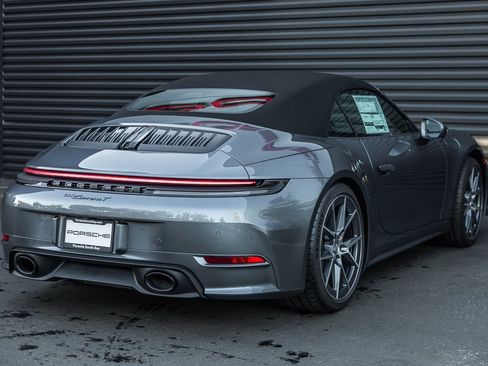 Used 2026 Porsche 911 Carrera T image 9