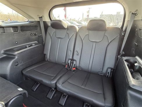 Used 2022 Kia Sorento EX w/ Panoramic Sunroof Package image 10