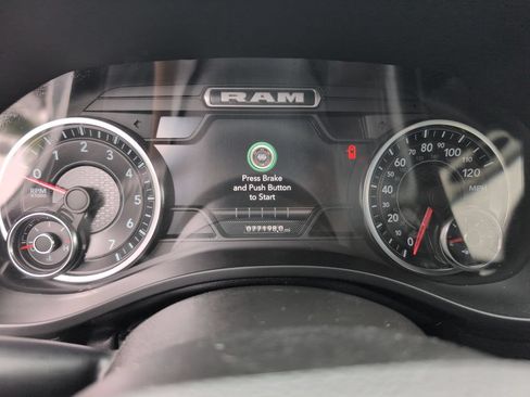 Used 2022 RAM 1500 Big Horn RWD image 13