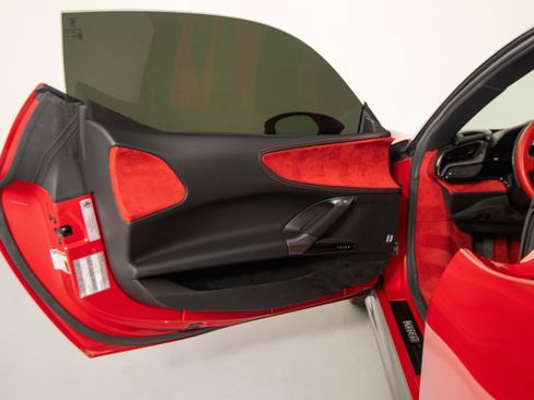 Certified 2022 Ferrari SF90 Stradale image 11