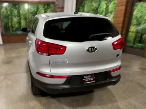 Used 2016 Kia Sportage LX image 7