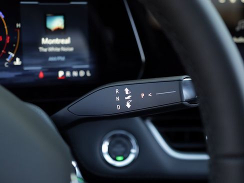 New 2026 Chevrolet Equinox LT w/ Convenience Package II image 22