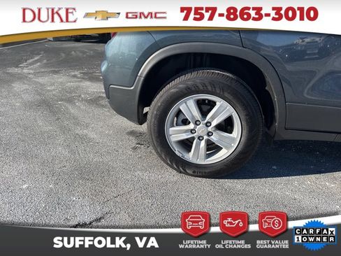 Used 2022 Chevrolet Trax LT w/ LT Convenience Package image 21