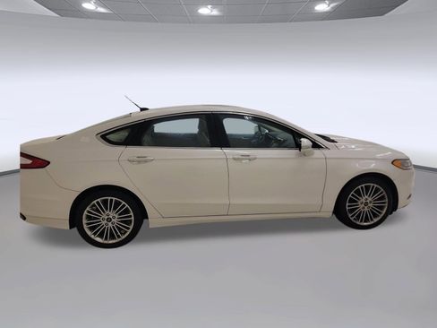 Used 2016 Ford Fusion SE w/ Equipment Group 202A FWD image 6