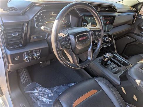 Used 2022 GMC Sierra 1500 AT4 w/ AT4 Premium Package image 10