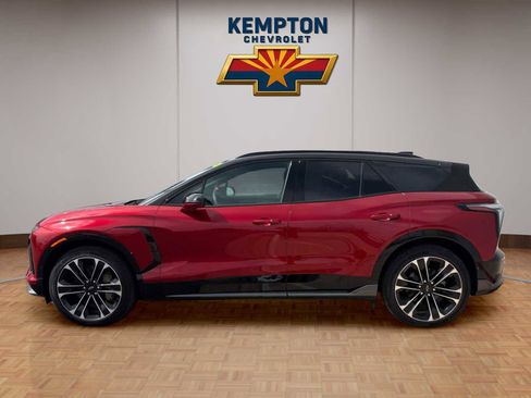 Used 2026 Chevrolet Blazer EV RS AWD/4WD image 3