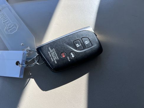 Used 2016 Lexus LS 460 L image 37