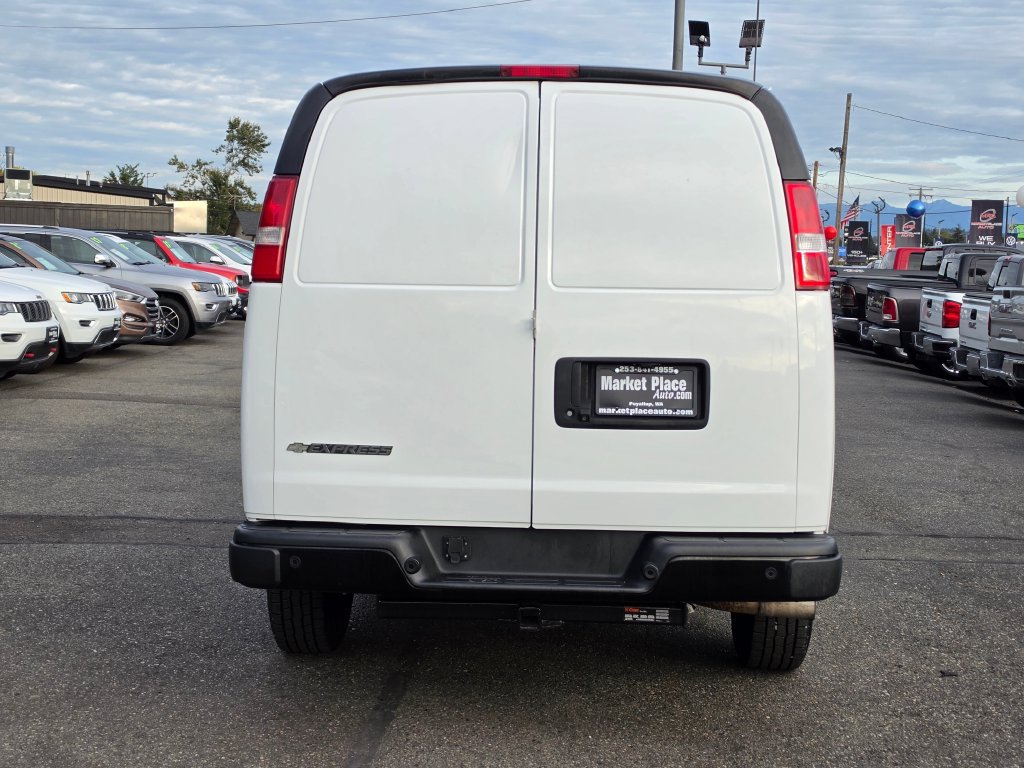 Used 2020 Chevrolet Express 2500 RWD image 5