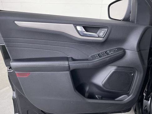 Used 2022 Ford Escape SEL AWD/4WD image 10