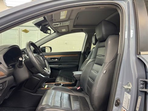 Used 2021 Honda CR-V Touring image 12